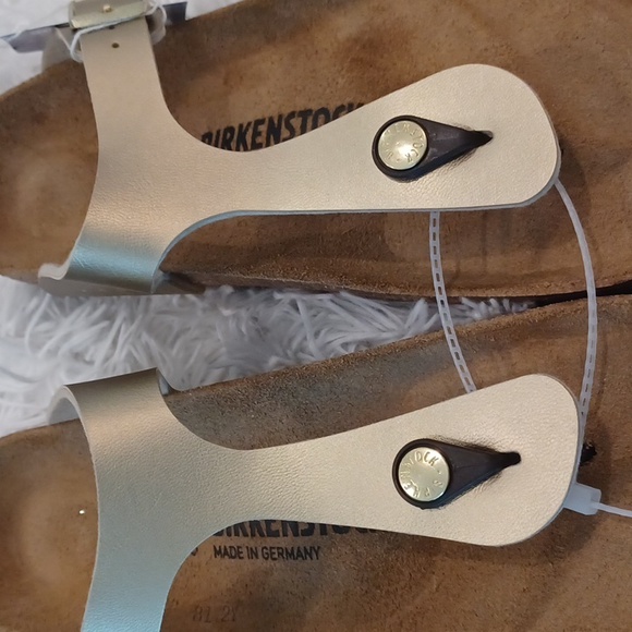 BRAND NEW Birkenstock Gizeh Soft Cork Footbed Thong Gold EU Size 40 - Picture 9 of 16